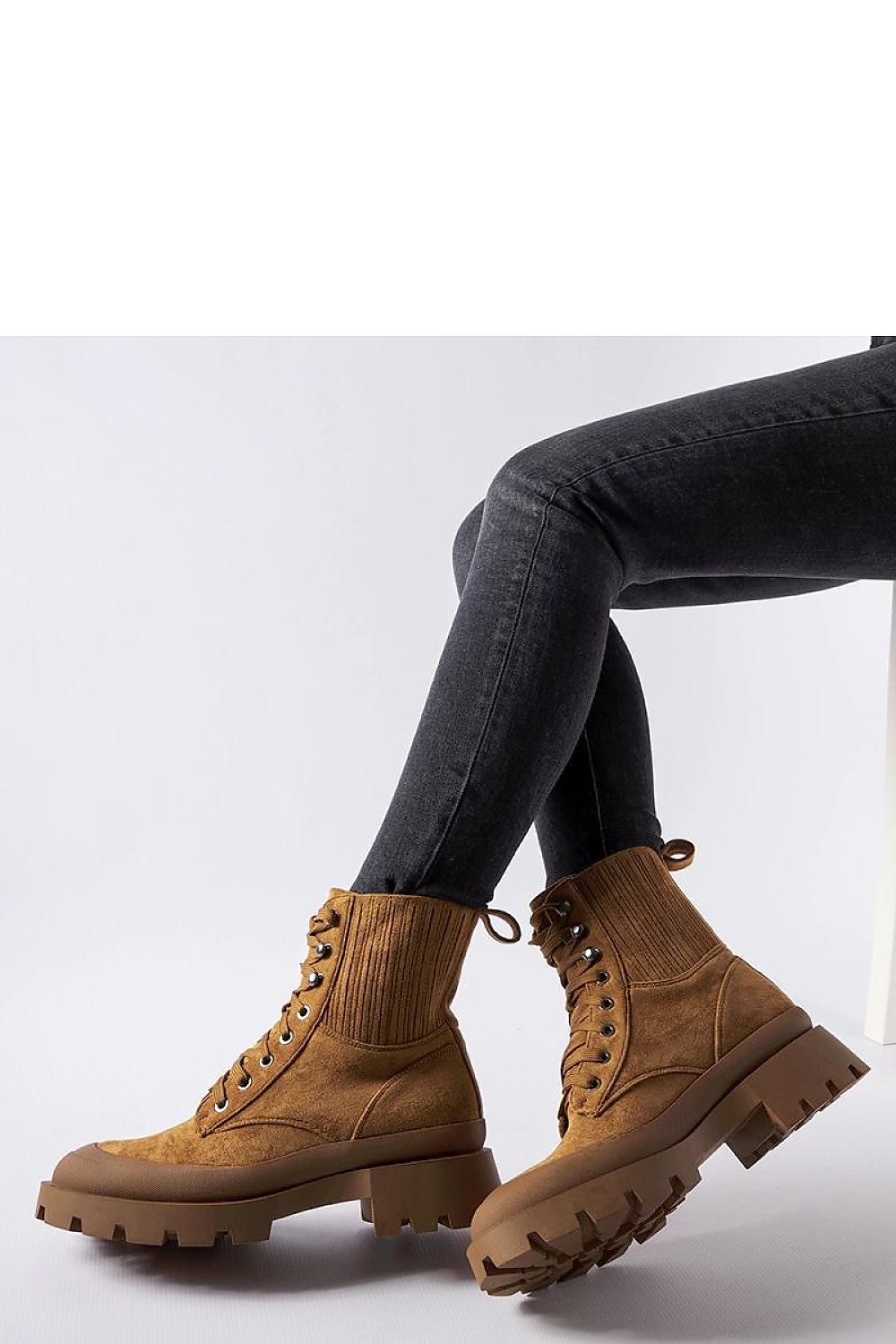 Laarsjes model 204828 Solea