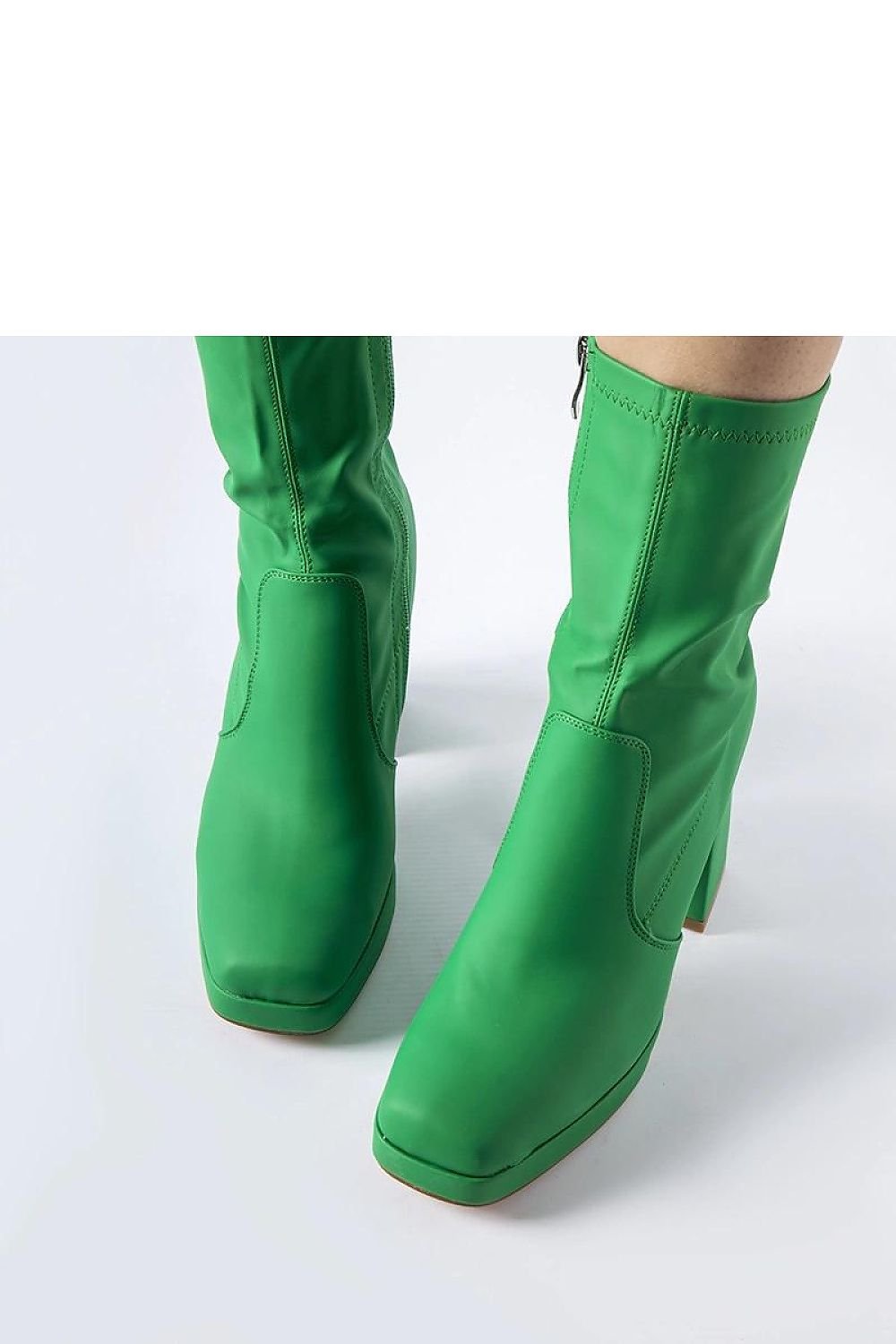 Laarsjes op sleehak model 206496 Solea