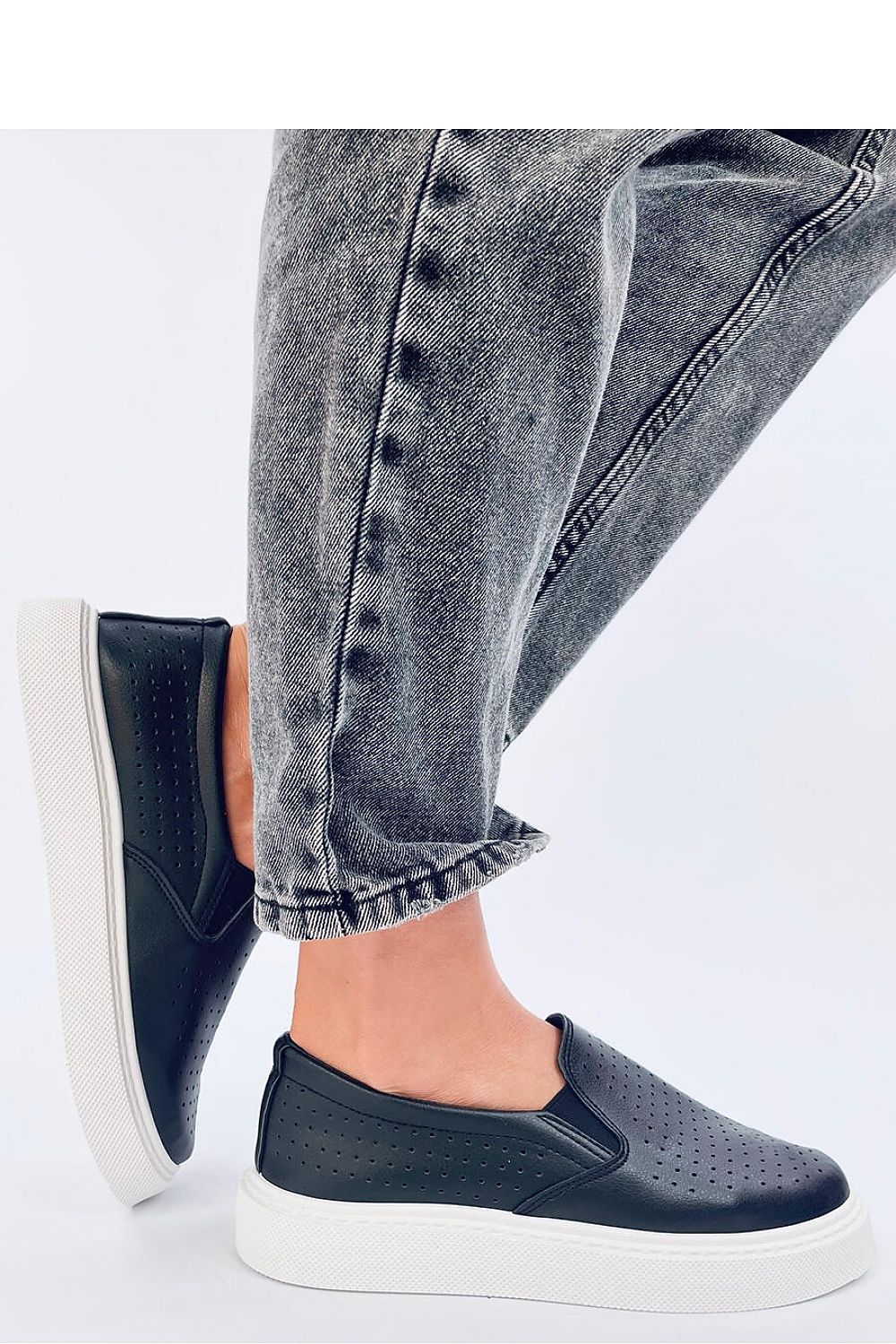 Slip on sneakers Inello